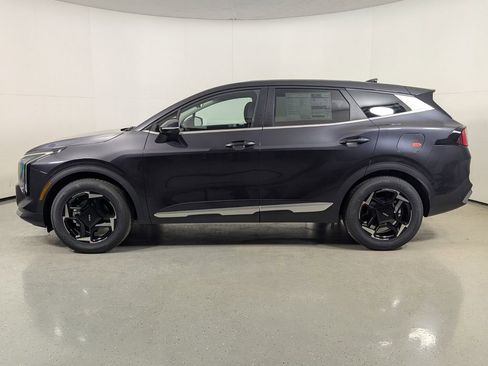 New 2026 Kia Sportage EX FWD image 4