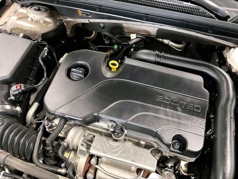 Used 2024 Chevrolet Malibu LT FWD image 34