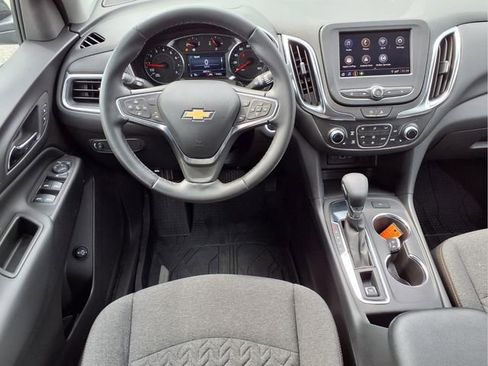 Certified 2024 Chevrolet Equinox LT w/ LPO, Floor Liner Package FWD image 4