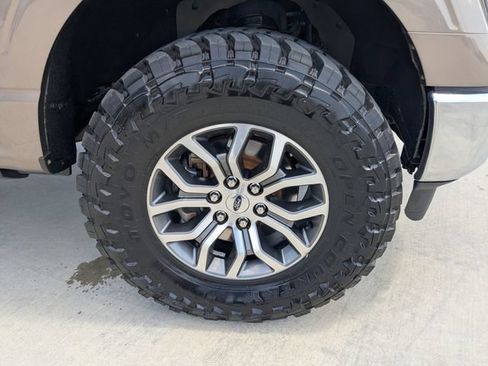 Used 2021 Ford F150 Lariat AWD/4WD image 10
