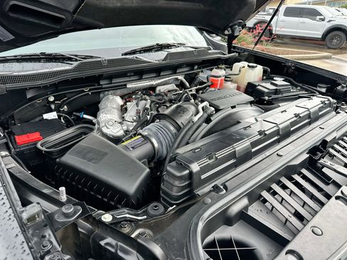 Used 2025 Chevrolet Silverado 3500 High Country w/ Technology Package AWD/4WD image 25