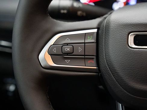 New 2026 Jeep Compass Latitude AWD/4WD image 16