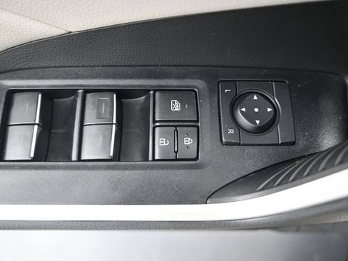 Used 2024 Toyota RAV4 XLE FWD image 11