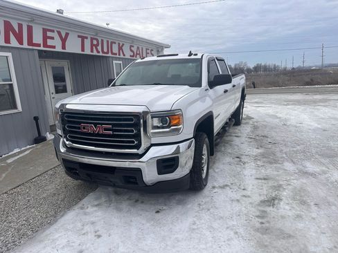 Used 2016 GMC Sierra 2500 4x4 Crew Cab w/ Sierra Convenience Package image 3