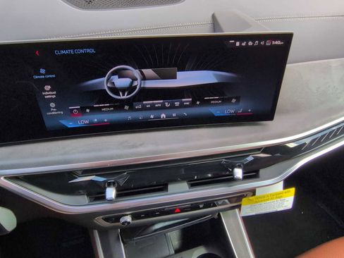 New 2026 BMW X5 M60i w/ Climate Comfort Package image 30