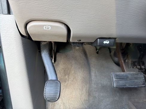 Used 2003 Dodge Grand Caravan Sport FWD image 59