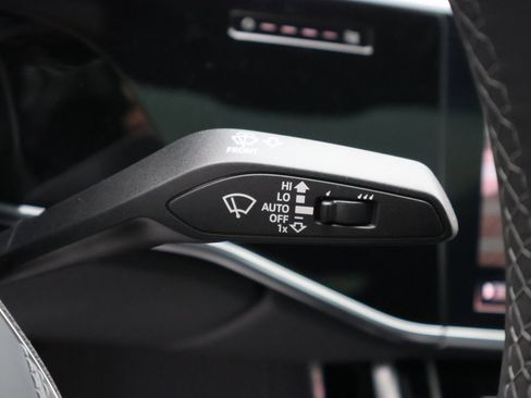 Used 2024 Audi S8 4.0T image 37