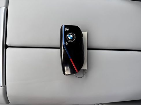 Used 2024 BMW XM AWD/4WD image 26
