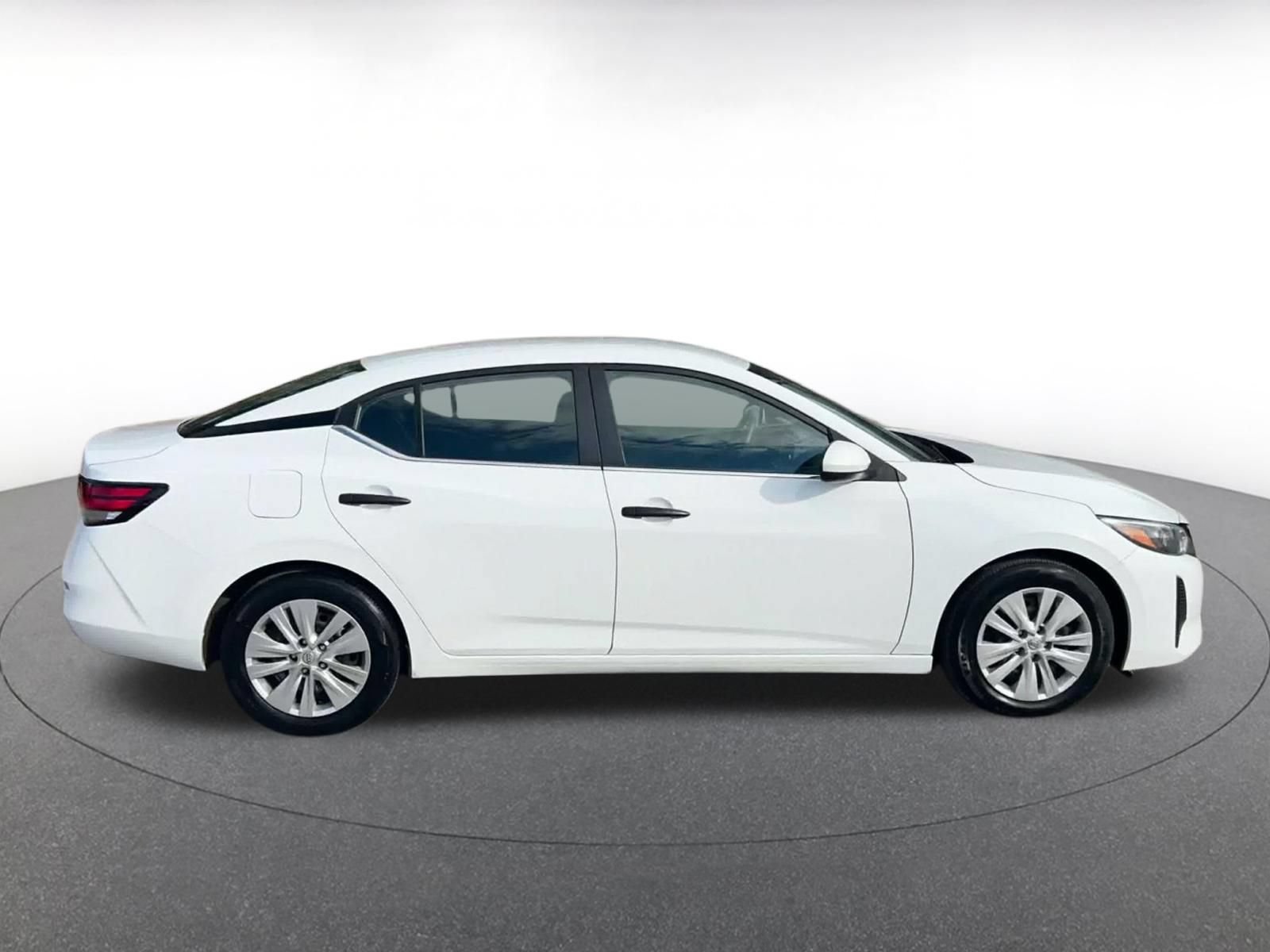 Used 2025 Nissan Sentra S FWD image 15