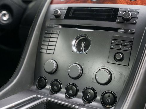 Used 2005 Aston Martin DB9 image 25