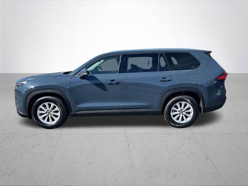 Certified 2024 Toyota Grand Highlander AWD image 11