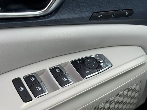 New 2026 Kia Carnival SX image 21