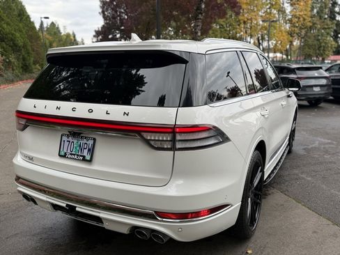 Used 2022 Lincoln Aviator Black Label w/ Dynamic Handling Package image 13