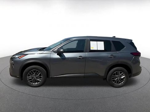 Used 2026 Nissan Rogue SV FWD image 7