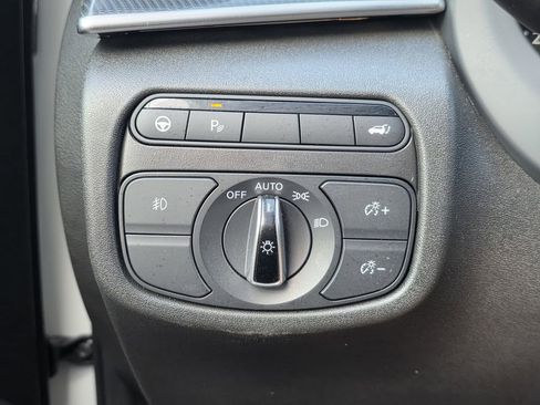 Used 2024 INFINITI QX50 Sport image 25