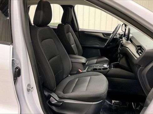 Used 2025 Ford Escape Active AWD/4WD image 7