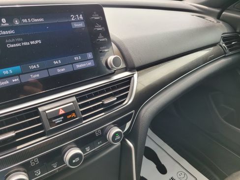 Used 2022 Honda Accord Sport image 34