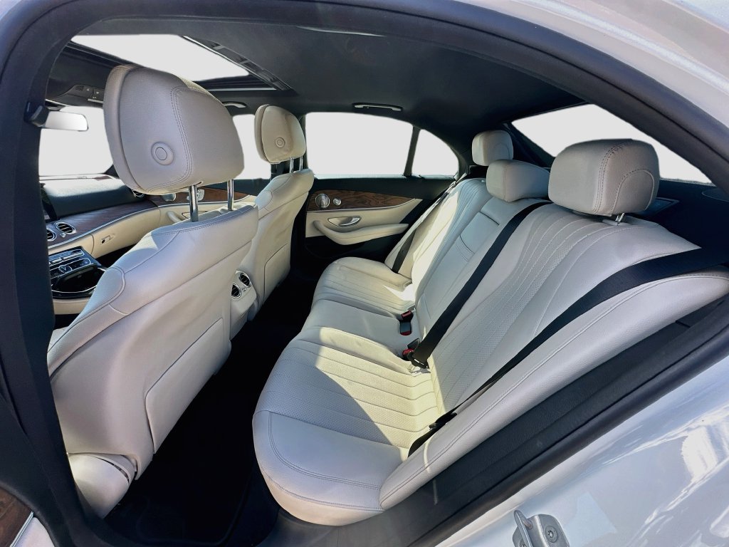 Used 2017 Mercedes-Benz E 300 4MATIC image 26