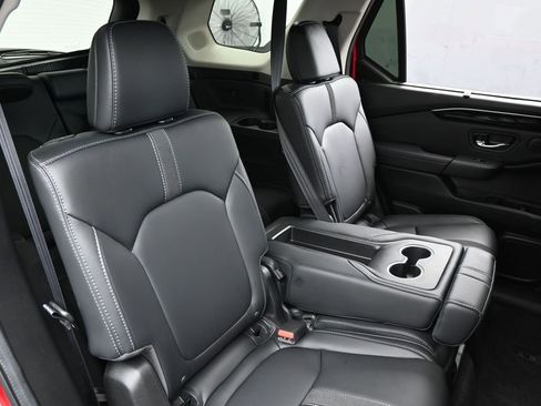 Used 2024 Honda Pilot Touring image 51