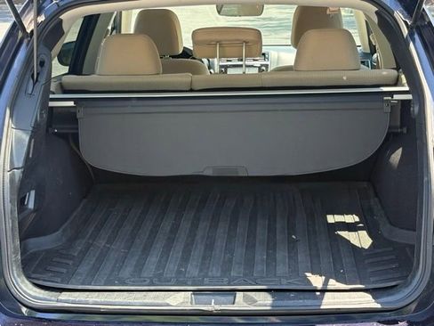 Used 2018 Subaru Outback 2.5i Premium AWD/4WD image 17