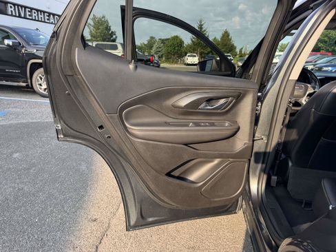 Used 2019 GMC Terrain SLT w/ Preferred Package AWD/4WD image 17
