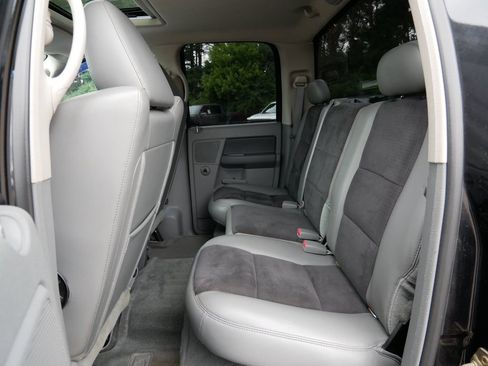 Used 2006 Dodge Ram 1500 Truck 2WD Quad Cab w/ Communication Pkg image 11