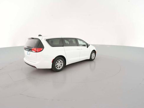 New 2026 Chrysler Voyager LX image 12