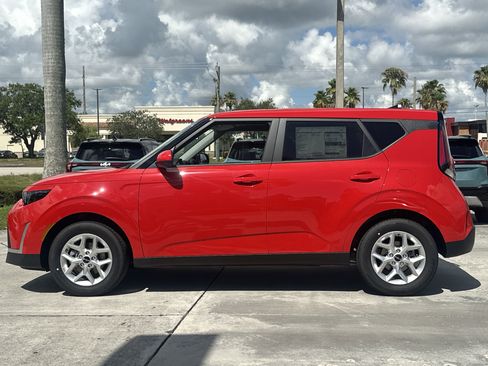 New 2025 Kia Soul LX w/ LX Technology Package image 10