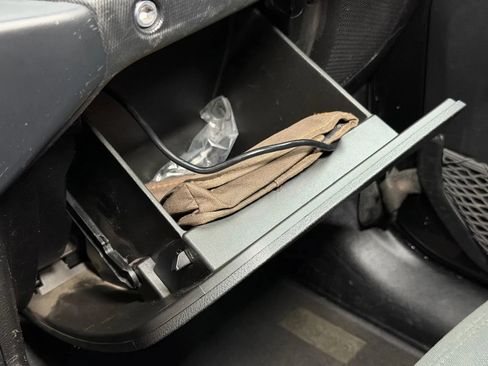 Used 2018 Jeep Wrangler Sport AWD/4WD image 29