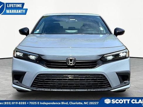 Used 2022 Honda Civic Sport image 2