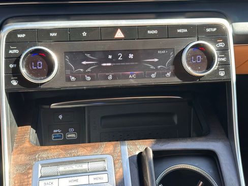 Used 2024 Genesis GV80 3.5T image 45