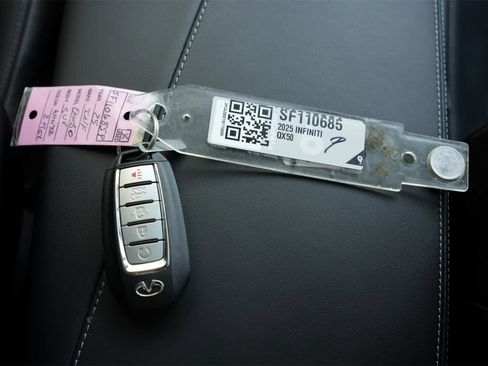 Certified 2025 INFINITI QX50 Luxe image 27