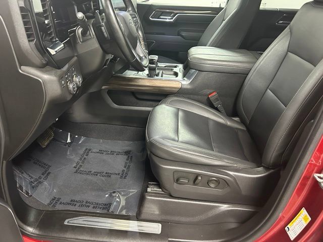 Used 2024 Chevrolet Silverado 1500 RST w/ Convenience Package II AWD/4WD image 11