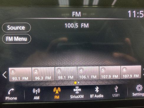 Used 2022 Nissan Rogue SV w/ SV Premium Package image 25