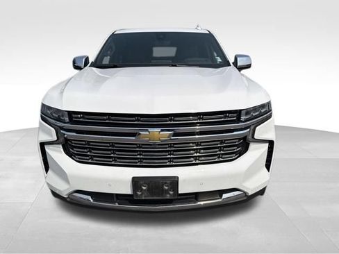 Used 2022 Chevrolet Suburban Premier AWD/4WD image 3