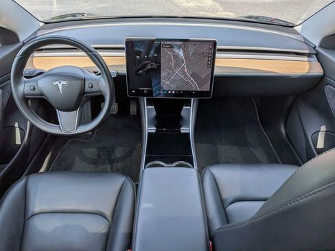 Used 2018 Tesla Model 3 Mid Range RWD image 15