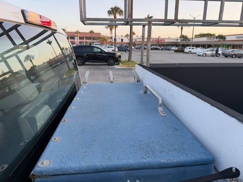 Used 2018 Ford F250 XL RWD image 3