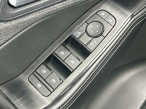 Used 2023 Nissan Rogue SV FWD image 21