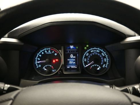 Used 2022 Toyota Tacoma TRD Sport w/ Technology Package AWD/4WD image 18
