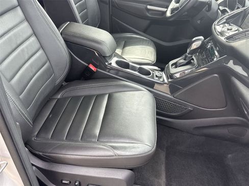 Used 2016 Ford Escape Titanium AWD/4WD image 17