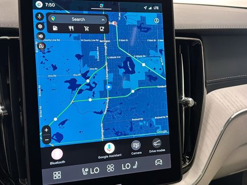 New 2026 Volvo XC60 B5 Ultra w/ Climate Package image 16