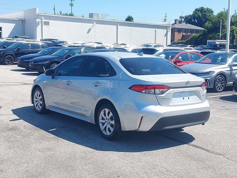Used 2025 Toyota Corolla LE FWD image 5
