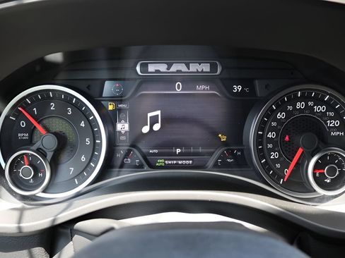 New 2026 RAM 1500 4x4 Crew Cab image 26