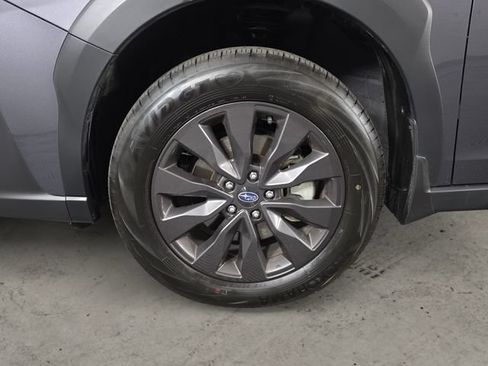 Certified 2025 Subaru Outback Onyx Edition AWD/4WD image 9