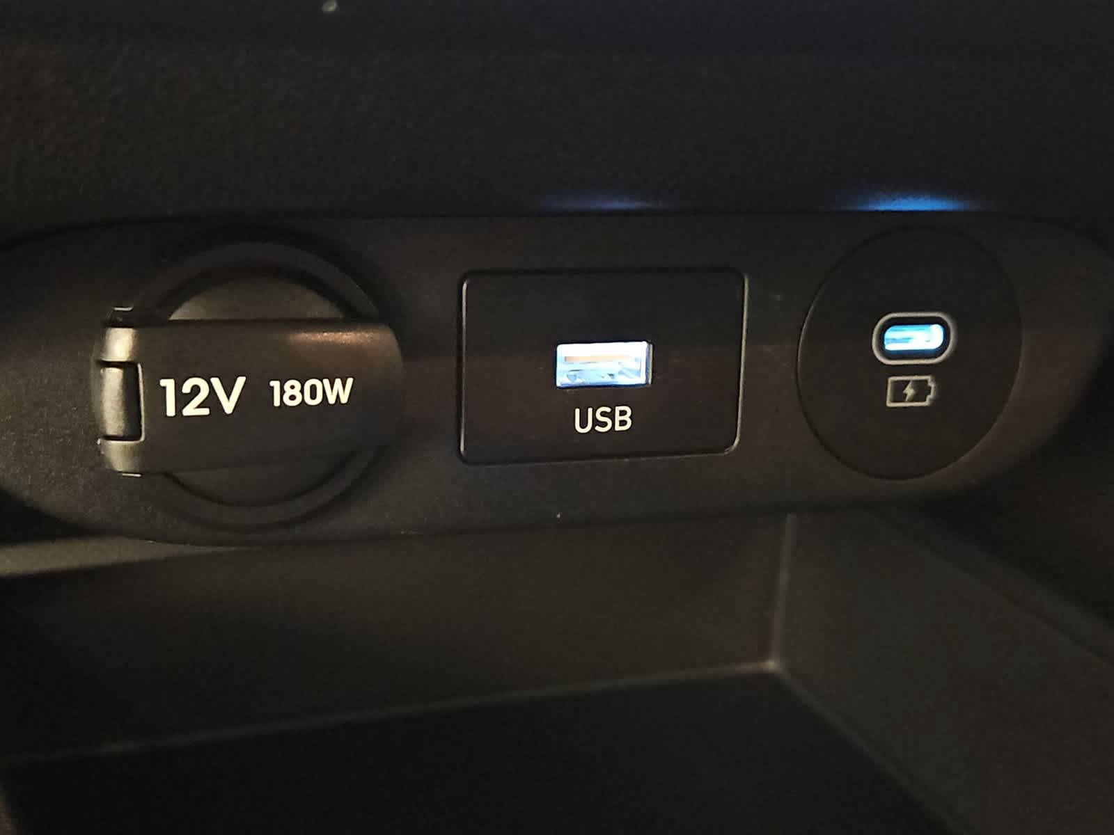 Used 2024 Hyundai Elantra SEL FWD image 7