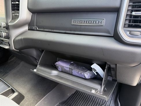 Used 2023 RAM 1500 Big Horn AWD/4WD image 35