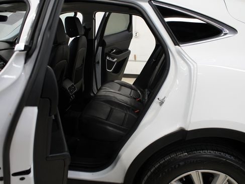 Used 2018 Jaguar E-PACE S image 18