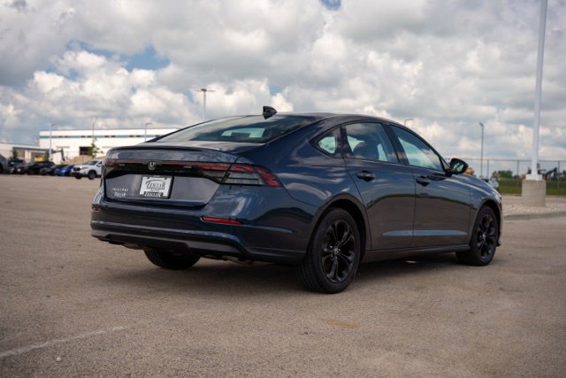 Used 2025 Honda Accord SE image 7