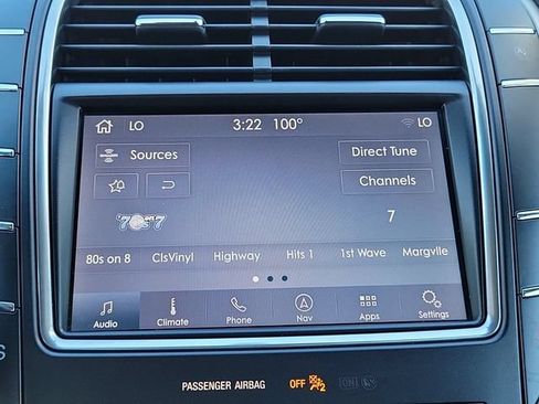 Used 2019 Lincoln Nautilus Reserve FWD image 17