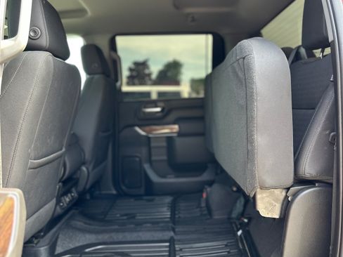 Used 2023 GMC Sierra 3500 SLE w/ SLE Value Package AWD/4WD image 19